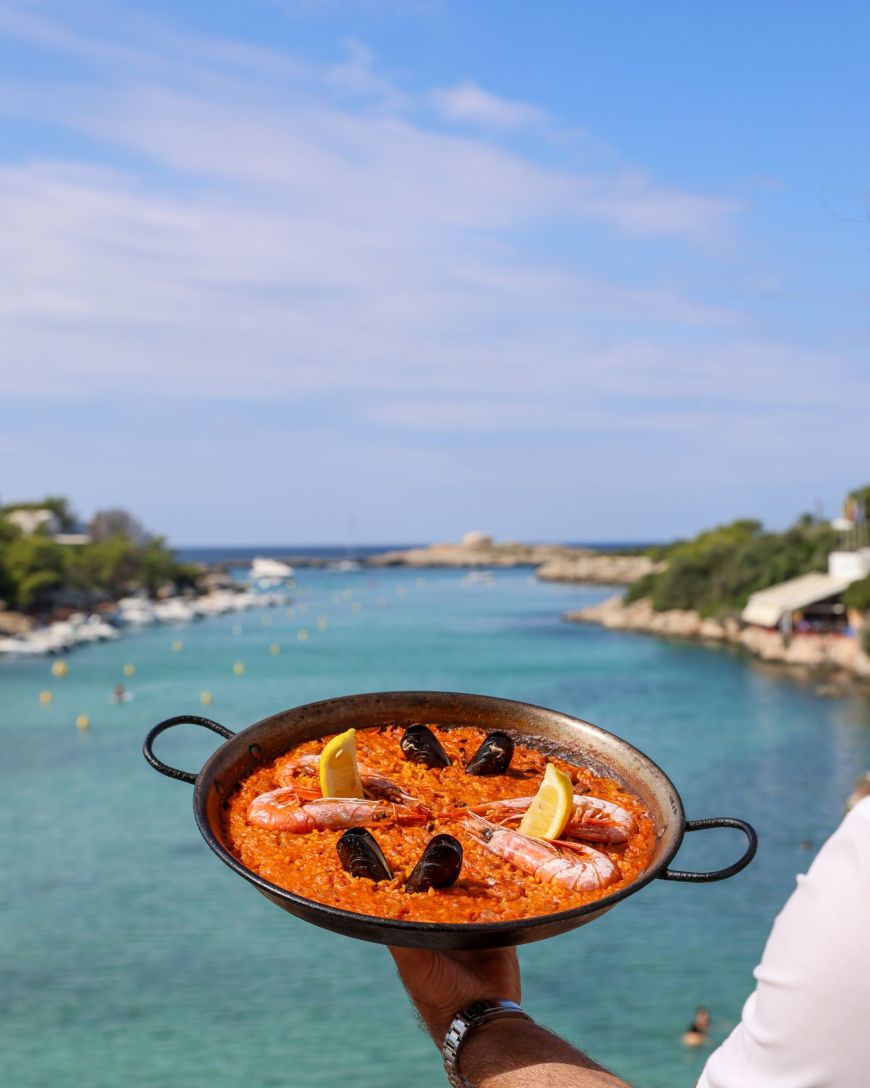 Gastronomía mediterránea de tradición con vistas inolvidables