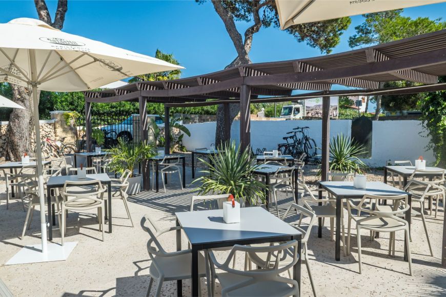 Patio posterior Hotel Bahía